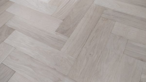 Unfinished Solid oak herringbone blocks