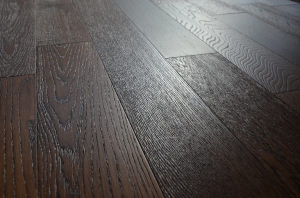 Dark Stained Brushed mat Lacquered